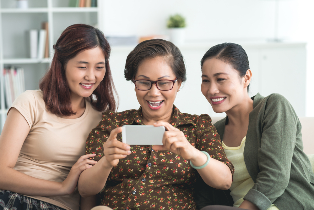 5 Factors that are Killing HDB's "Kampung Spirit"