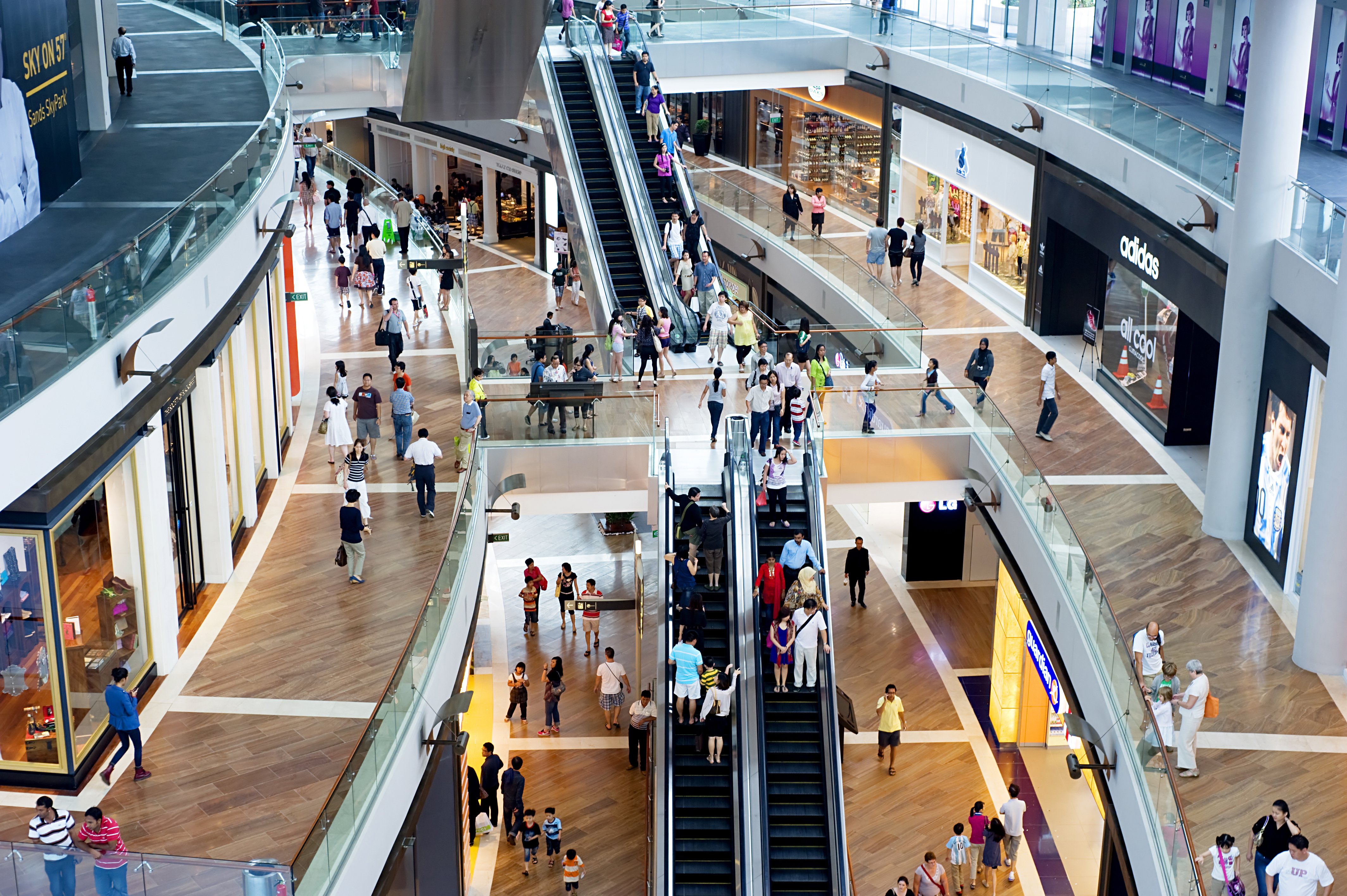 marina bay sands singapore customer traffic