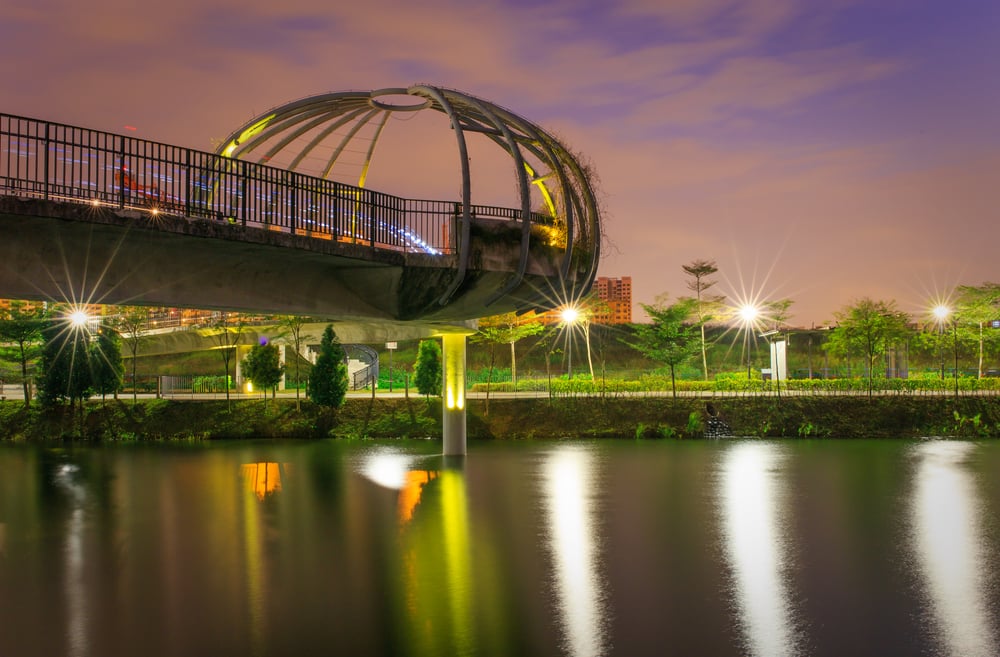 The Jewel Bridge standing magnificently in the night.