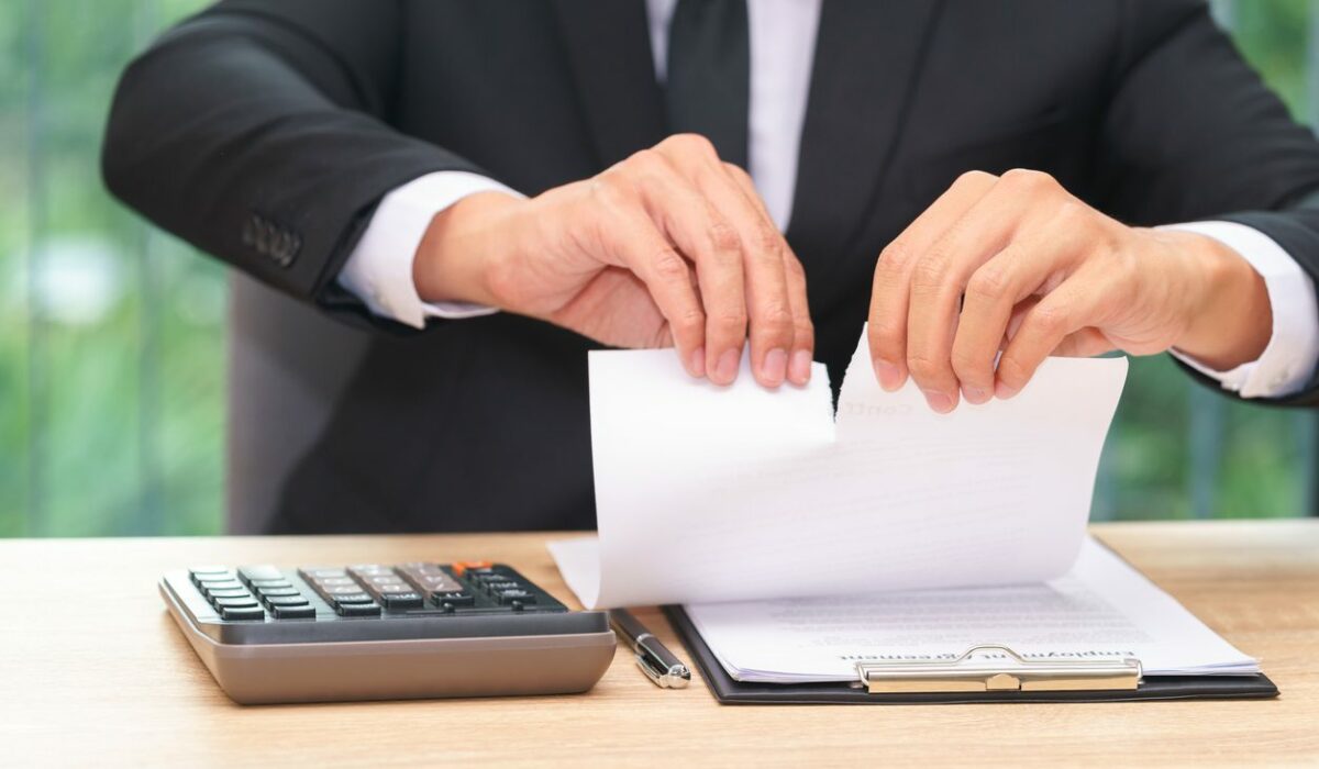 5 ways selling your property can go horribly wrong (and how to fix it