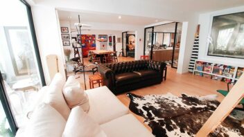 ang mo kio hdb jumbo flat living dining room