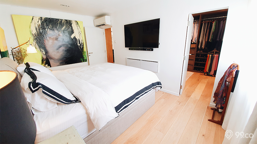 ang mo kio hdb jumbo flat master bedroom