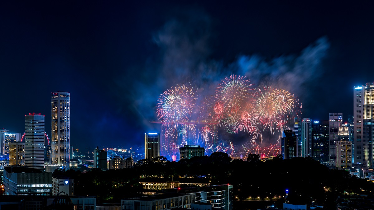 national day parade fireworks ndp singapore cbd night view marina bay