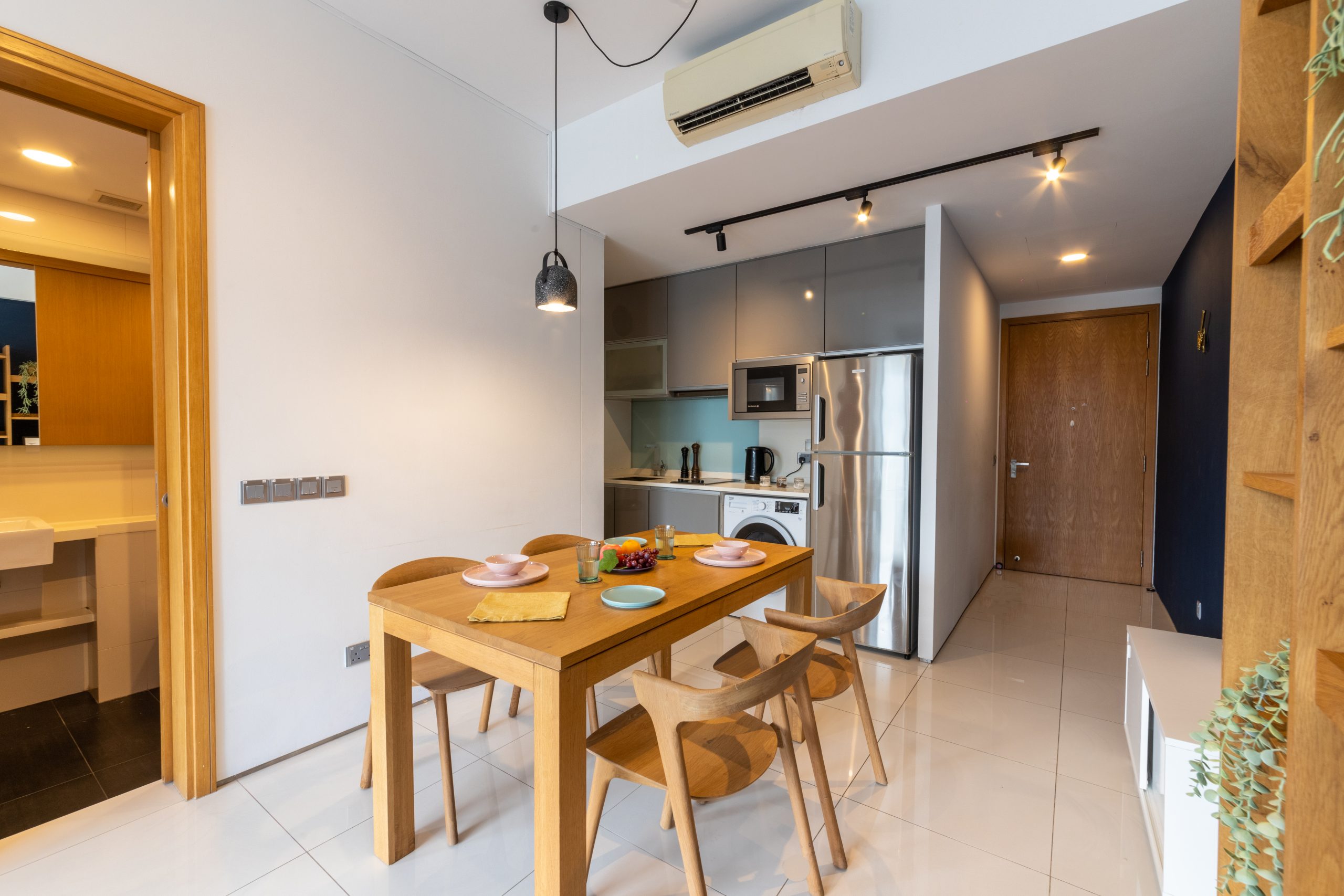 Dining room at a Lumiere unit under Cove