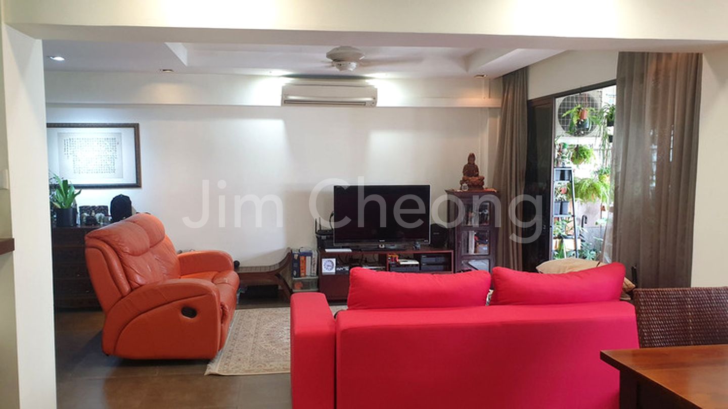 5-room flat in 17 Telok Blangah Crescent