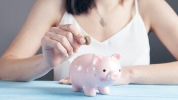 saving money in piggy bank