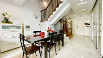 Dakota Crescent million dollar HDB flat