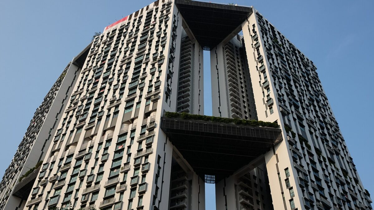 pinnacle @ duxton record-breaking sale
