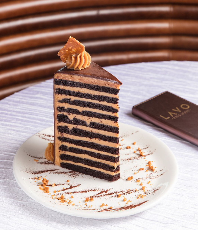 The 20 layer cake at Lavo