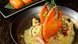 Mott 32's Garlic Crab.
