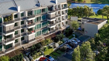 Singapore housing area - coe premiums