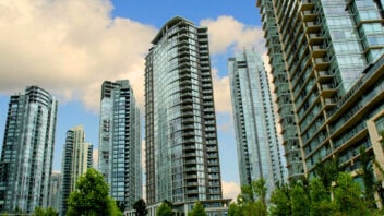 Condo rental prices drop for second consecutive month