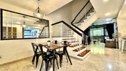Bukit Panjang maisonette under S$1 million