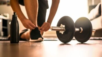 How to set up a home gym in your HDB flat? (Costs, tips & other considerations)