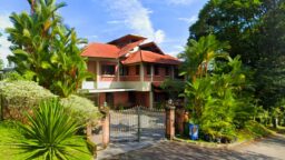 Grant Wee of Singapore's Wealthiest Banking Family Buys S$39.5M GCB Amid Real Estate Downturn - Grant Wee UOB Buys S$39.5M GCB