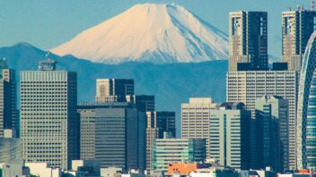 tokyo condominium demolished for Mount Fuji view