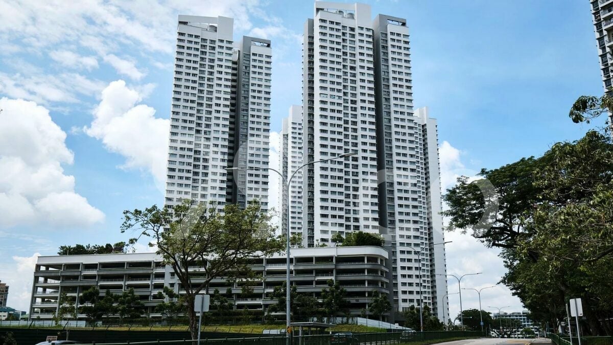 A 5-room unit at The Peak @ Toa Payoh was sold for S$1.558 million in February 2025.