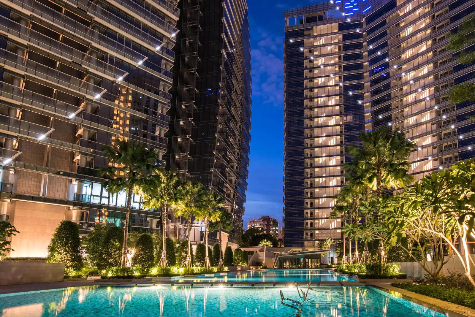 Gramercy Park unit sold at a loss