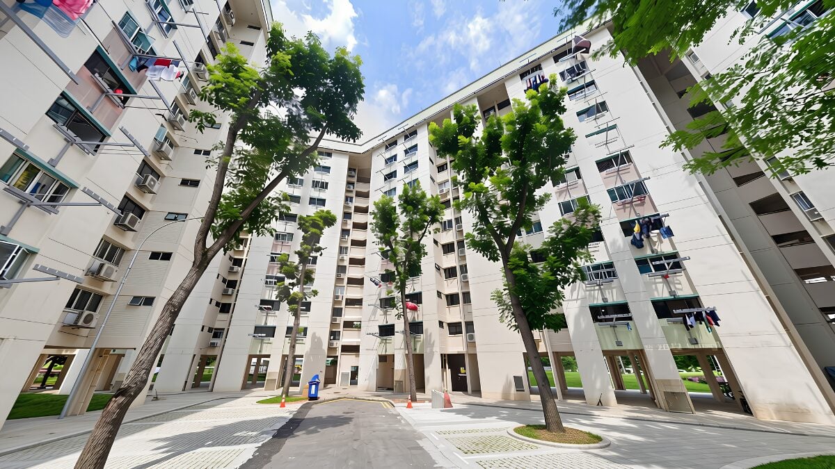 A 1,787 sqft multi-generation flat at Block 454 Tampines Street 42 sold for S$1.388 million